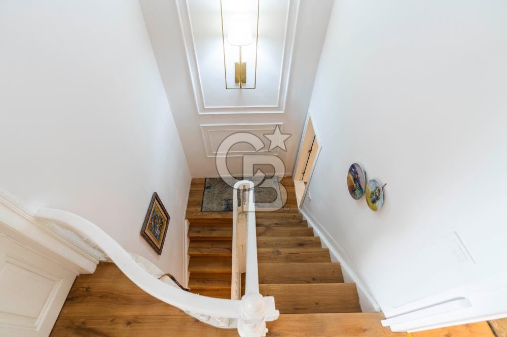 ALSANCAK'TA 5+1 SATILIK MODERN RUM EVİ