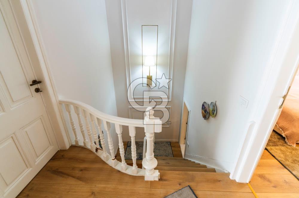 ALSANCAK'TA 5+1 SATILIK MODERN RUM EVİ