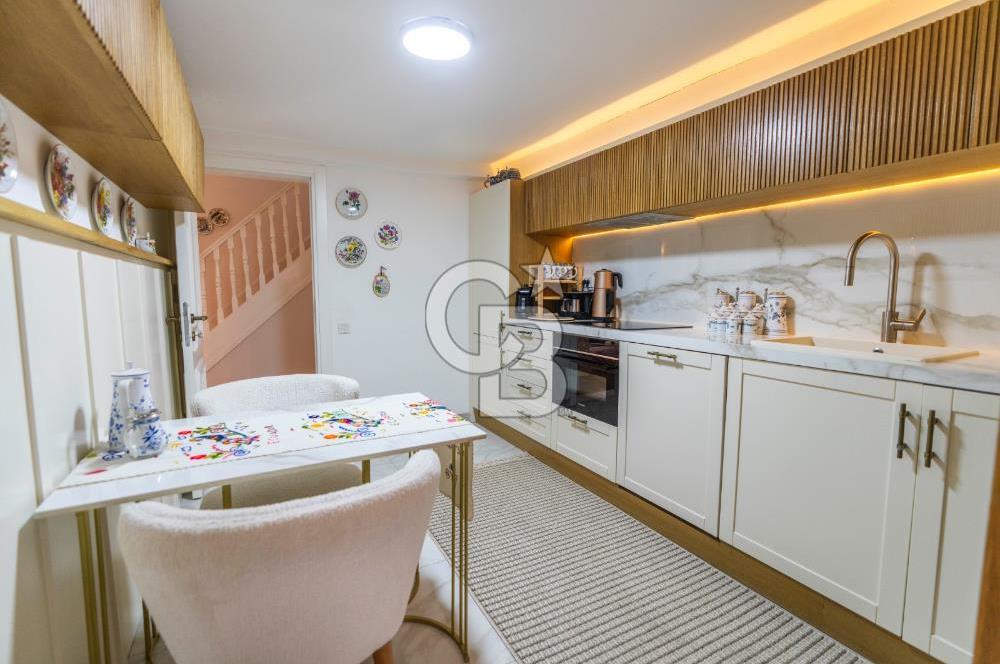 ALSANCAK'TA 5+1 SATILIK MODERN RUM EVİ