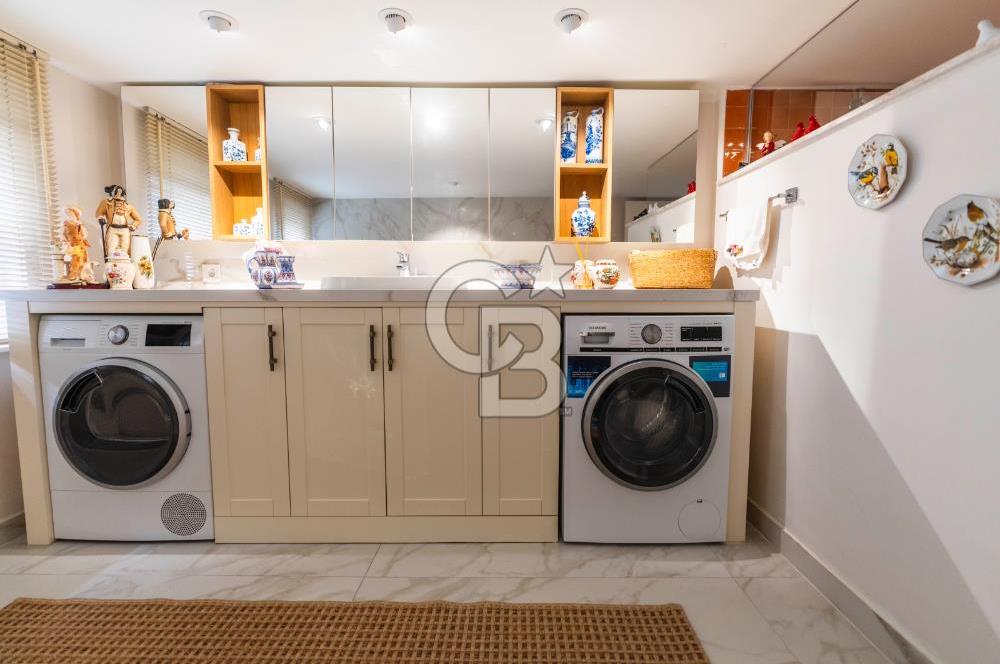 ALSANCAK'TA 5+1 SATILIK MODERN RUM EVİ