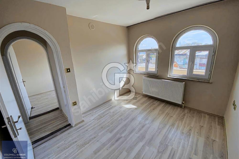 GAZİAKDEMİR MAHALLESİNDE TERASLI 3+1 SATILIK DAİRE
