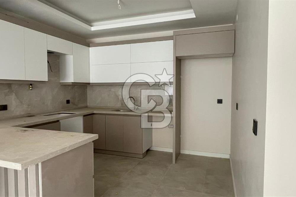 Villakent'te Havuzlu Sitede Satılık 2+1 Flat Daire