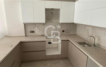 Villakent'te Havuzlu Sitede Satılık 2+1 Flat Daire