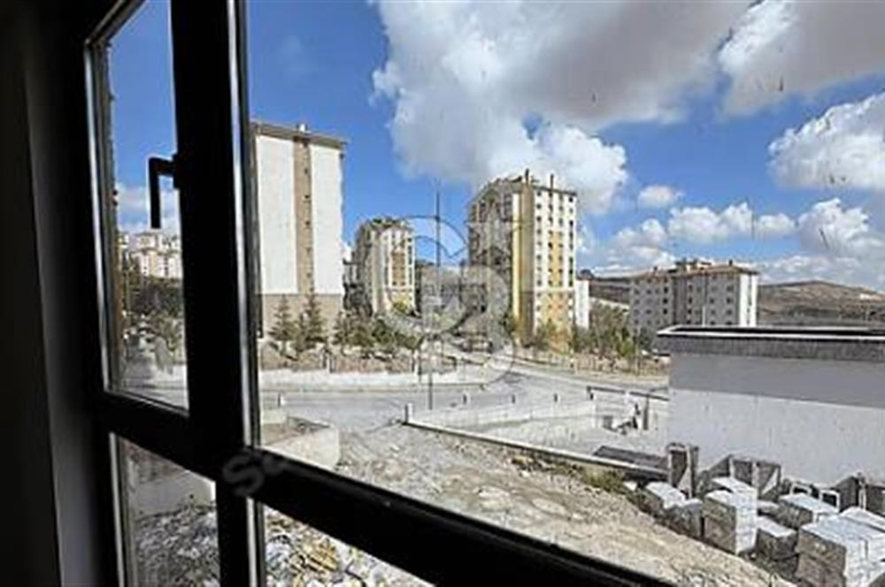 YAPRACIKTA KAPALI MUTFAKLI LÜKS 2+1 SIFIR DAİRE