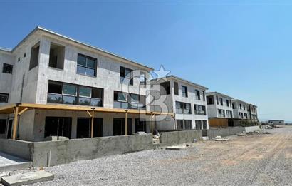 Villakent'te Havuzlu Sitede Satılık 2+1 Flat Daire