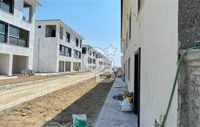 Villakent'te Havuzlu Sitede Satılık 2+1 Flat Daire