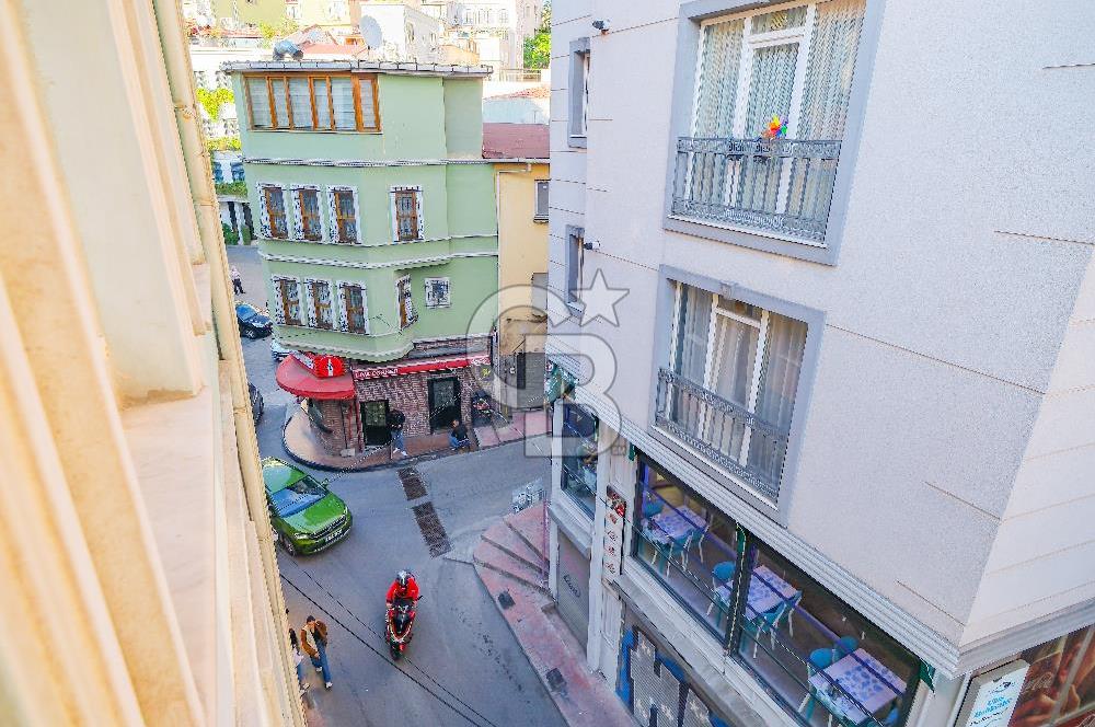 Cihangir'de Yatırım Fırsatı - Satılık 2 Daire