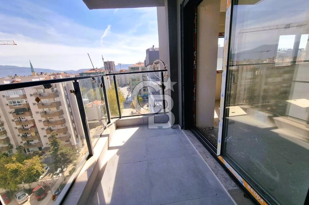 MANAVKUYU MUHTEŞEM LOKASYONDA 3+1 SATILIK DAİRE.....