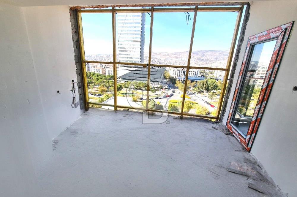 İZMİR MANSUROĞLU MAHALLESİNDE ŞEHİR MANZARALI 2+1 SATILIK DAİRE.