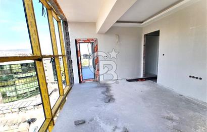 İZMİR MANSUROĞLU MAHALLESİNDE ŞEHİR MANZARALI 2+1 SATILIK DAİRE.