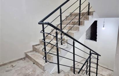 İZMİR MANSUROĞLU MAHALLESİNDE ŞEHİR MANZARALI 2+1 SATILIK DAİRE.