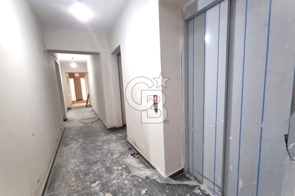 İZMİR MANSUROĞLU MAHALLESİNDE ŞEHİR MANZARALI 2+1 SATILIK DAİRE.