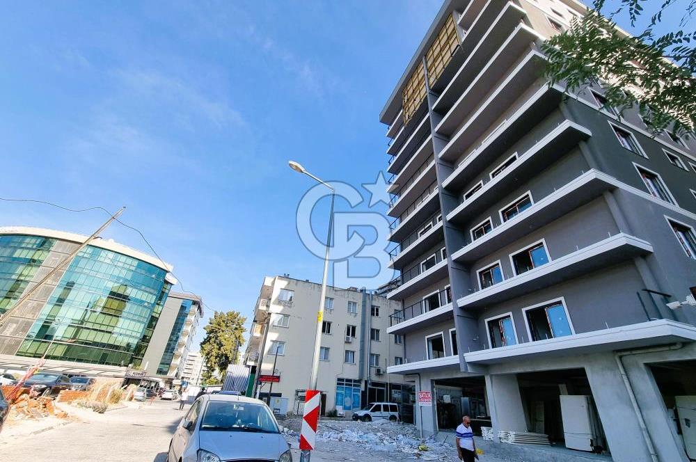 İZMİR MANSUROĞLU MAHALLESİNDE ŞEHİR MANZARALI 2+1 SATILIK DAİRE.