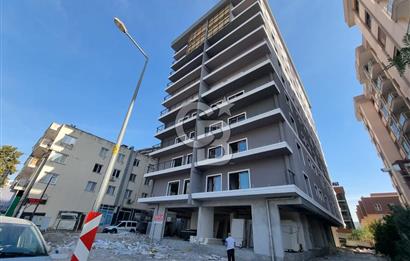 İZMİR MANSUROĞLU MAHALLESİNDE ŞEHİR MANZARALI 2+1 SATILIK DAİRE.
