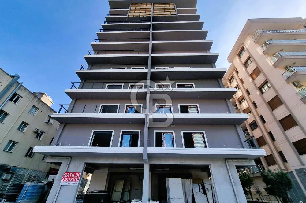 İZMİR MANSUROĞLU MAHALLESİNDE ŞEHİR MANZARALI 2+1 SATILIK DAİRE.