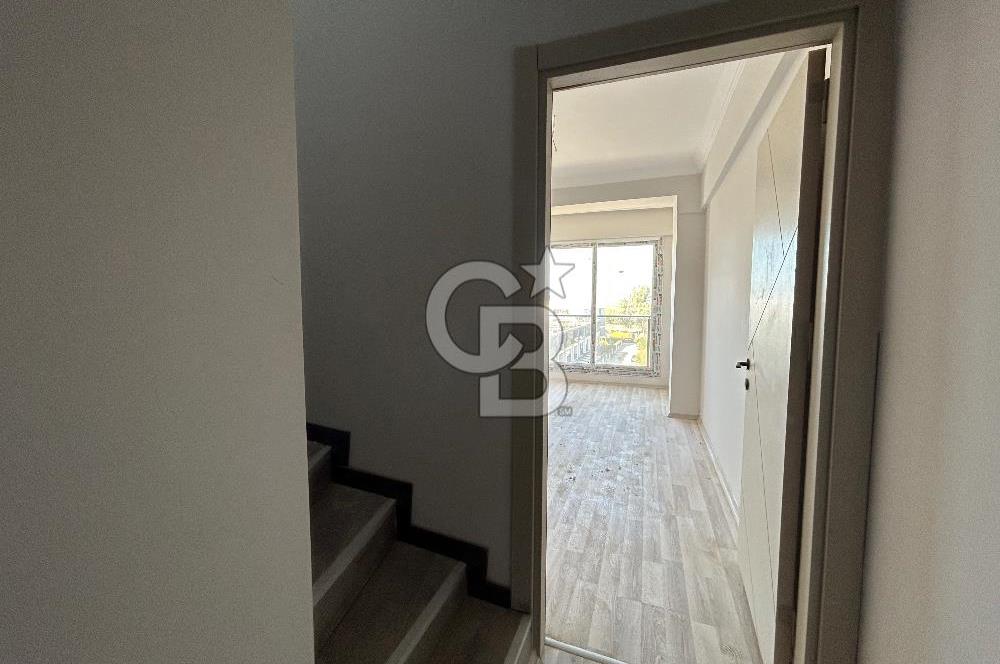 MENEMEN SEYREK ÖN CEPHE ÇATI DUBLEKS 1+1 SARILIK DAİRE