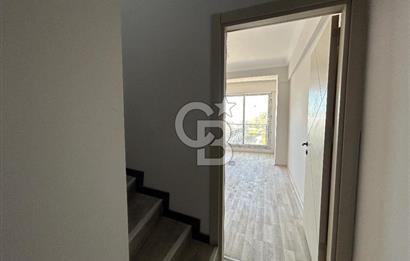 MENEMEN SEYREK ÖN CEPHE ÇATI DUBLEKS 1+1 SARILIK DAİRE