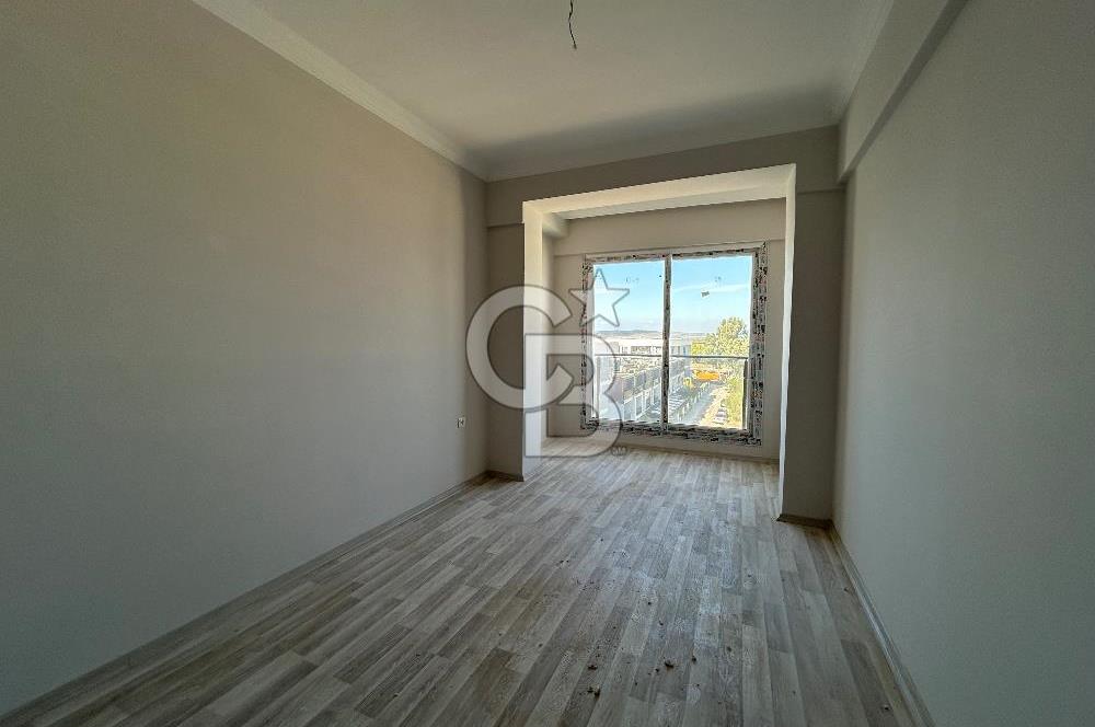 MENEMEN SEYREK ÖN CEPHE ÇATI DUBLEKS 1+1 SARILIK DAİRE