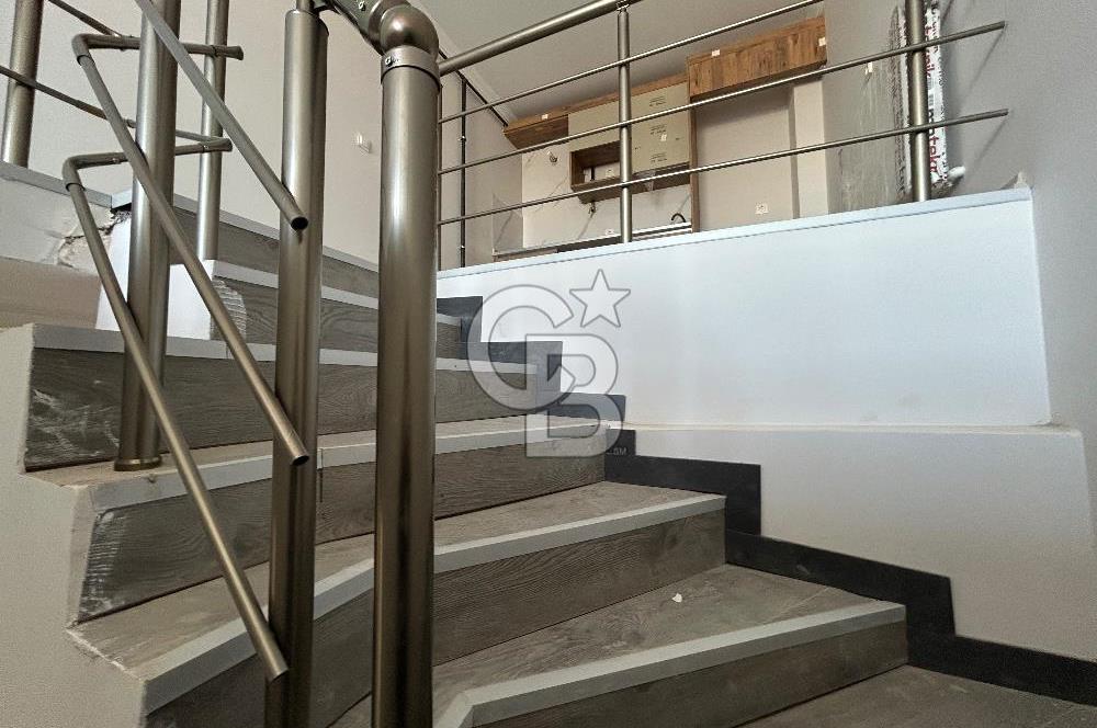 MENEMEN SEYREK ÖN CEPHE ÇATI DUBLEKS 1+1 SARILIK DAİRE