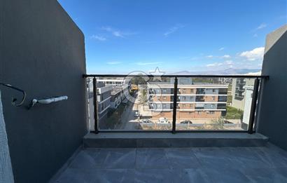 MENEMEN SEYREK ÖN CEPHE ÇATI DUBLEKS 1+1 SARILIK DAİRE