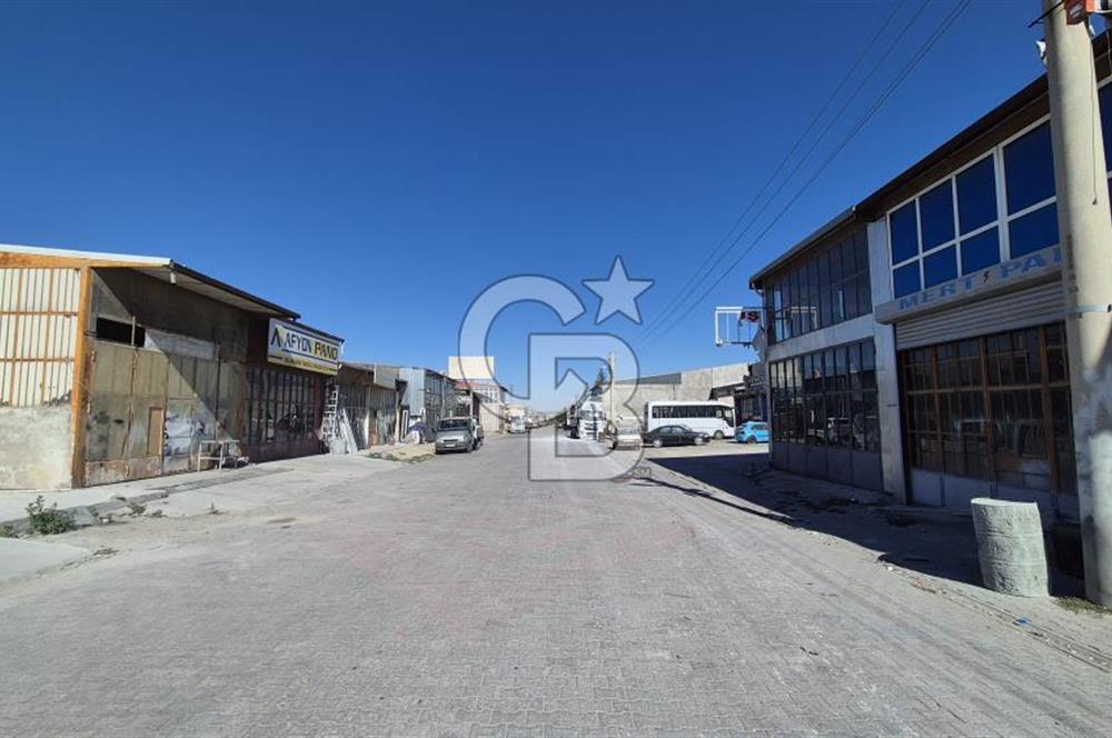 YATIRIMA VE İŞLETMEYE UYGUN 240 M² SATILIK DÜKKAN