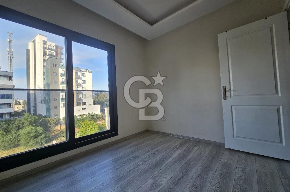MERSİN TEÇE 2+1 DENİZ MANZARALI DAİRE 45M2 NET