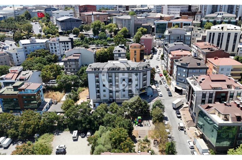 Yakuplu’da Metrobüs Durağına yakın 145m2 kiralık Dü