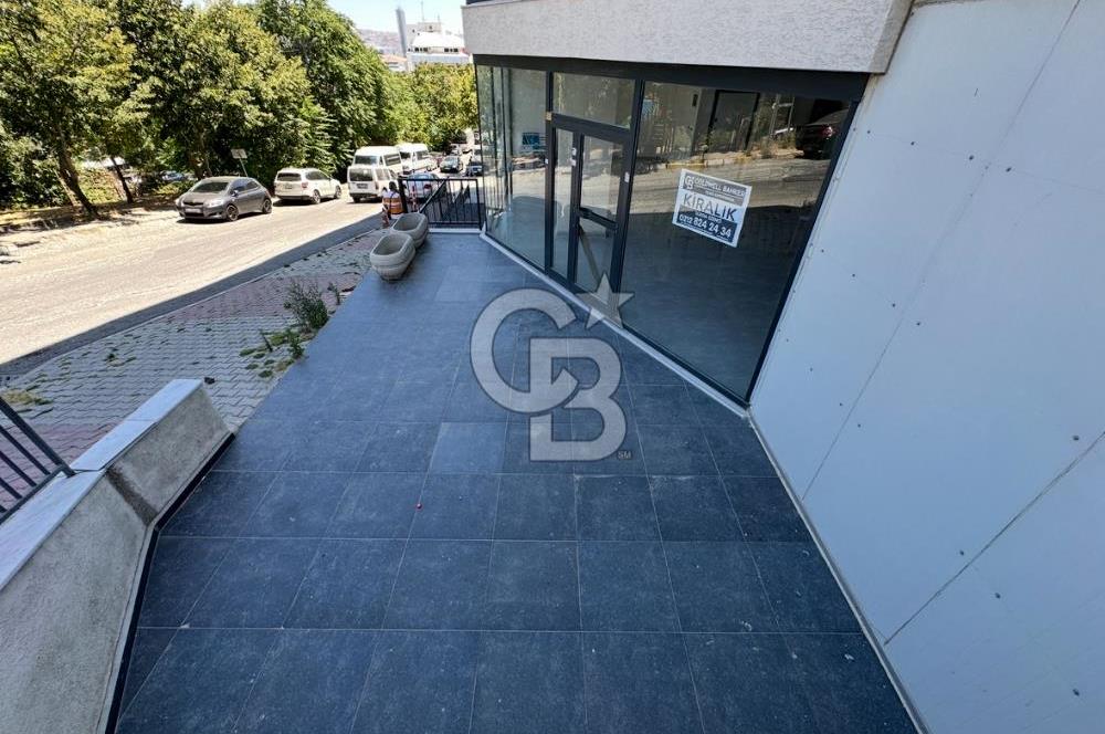 Yakuplu’da Metrobüs Durağına yakın 145m2 kiralık Dü