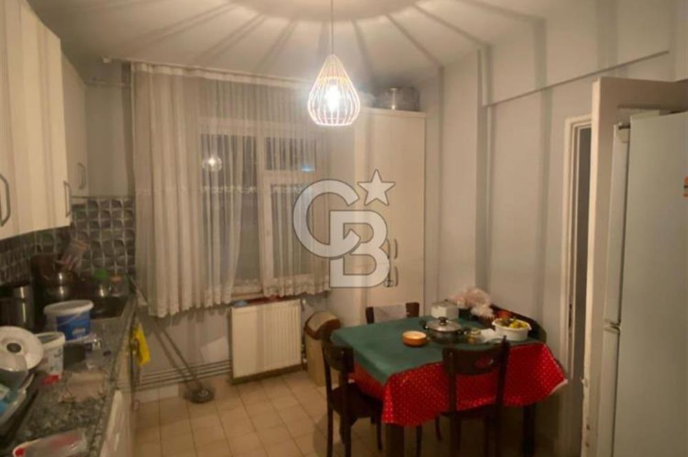 KURUÇEŞME MEYDANA YÜRÜME MESAFESİ 2+1 ARAKAT 100 M² DAİRE