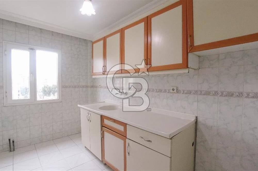 İzmir Karşıyaka İmbatlı Merkezi Konumlu Kiralık 3+1 100 m² Daire