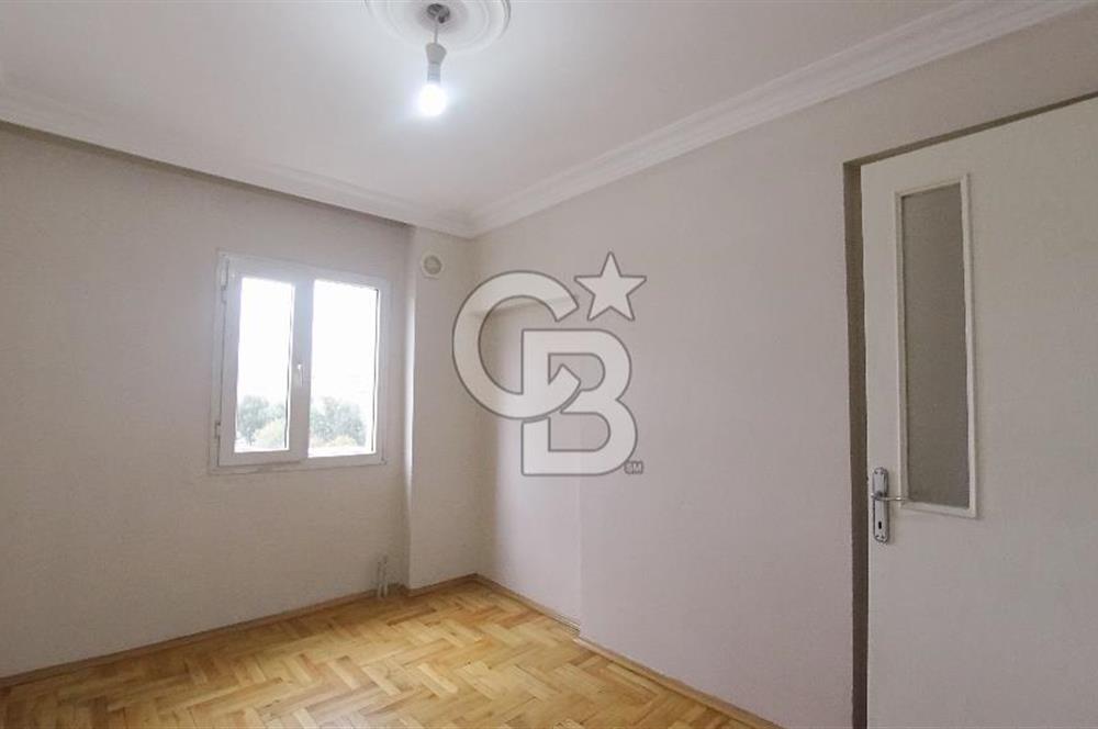 İzmir Karşıyaka İmbatlı Merkezi Konumlu Kiralık 3+1 100 m² Daire