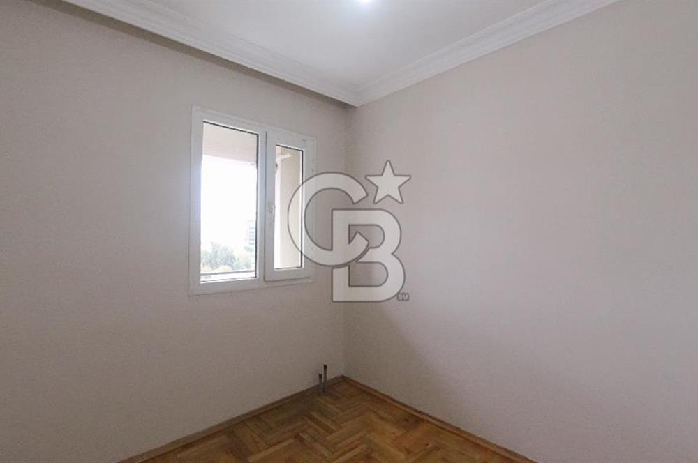 İzmir Karşıyaka İmbatlı Merkezi Konumlu Kiralık 3+1 100 m² Daire