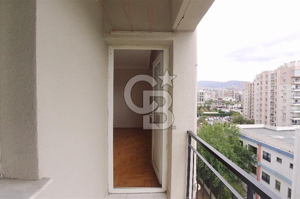 İzmir Karşıyaka İmbatlı Merkezi Konumlu Kiralık 3+1 100 m² Daire