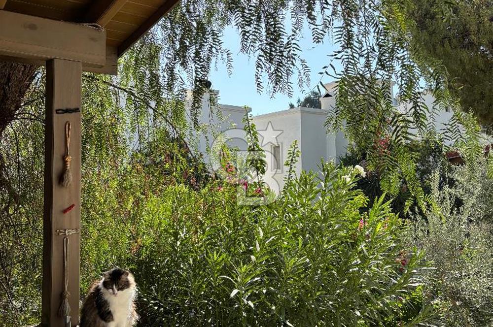 BODRUM'UN MERKEZİNDE HAVUZLU SİTE İÇİ 4+1 MÜSTAKİL EV