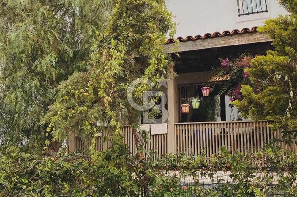 BODRUM'UN MERKEZİNDE HAVUZLU SİTE İÇİ 4+1 MÜSTAKİL EV