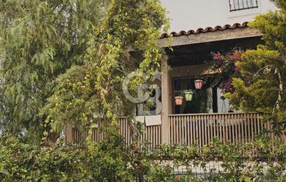 BODRUM'UN MERKEZİNDE HAVUZLU SİTE İÇİ 4+1 MÜSTAKİL EV