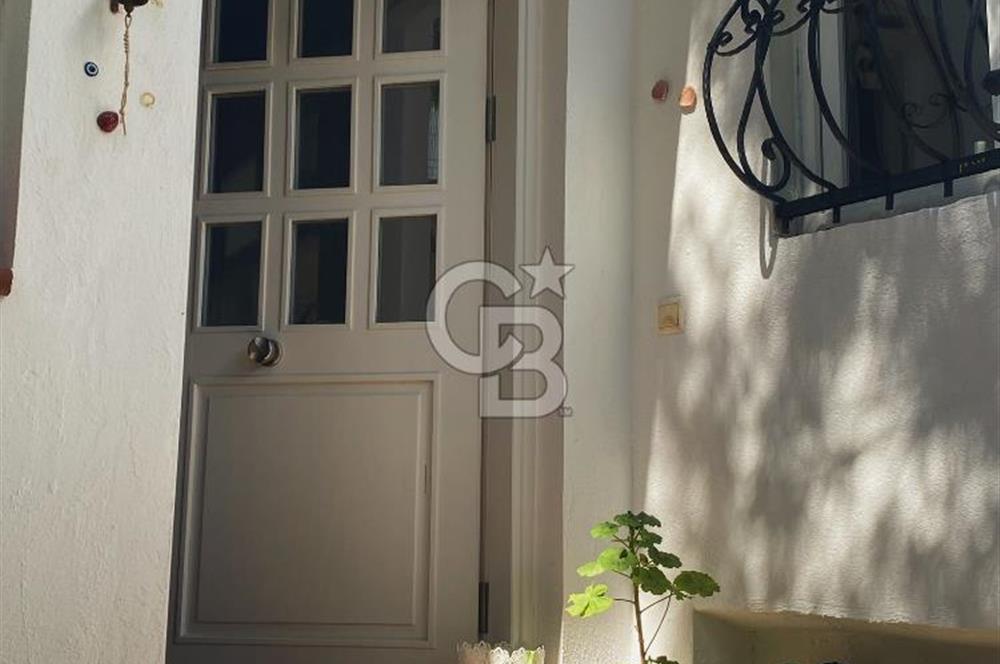 BODRUM'UN MERKEZİNDE HAVUZLU SİTE İÇİ 4+1 MÜSTAKİL EV