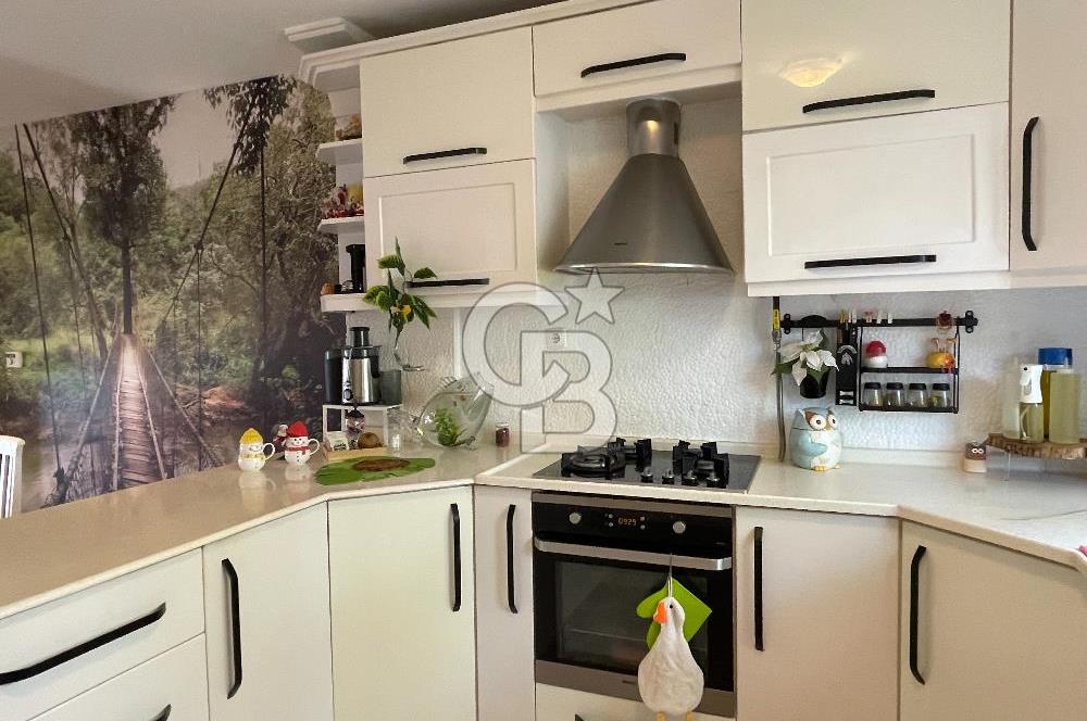 Bornova Atatürk Mahallesi Zümrütevlerde Eşyalı Kiralık 3+1 Villa