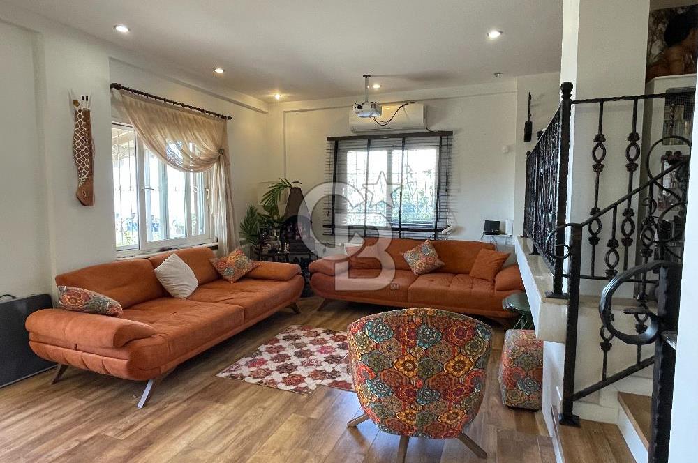 Bornova Atatürk Mahallesi Zümrütevlerde Eşyalı Kiralık 3+1 Villa