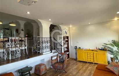 Bornova Atatürk Mahallesi Zümrütevlerde Eşyalı Kiralık 3+1 Villa
