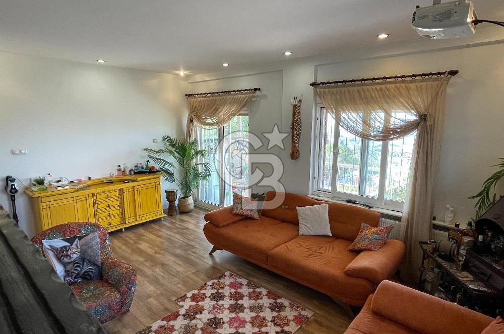 Bornova Atatürk Mahallesi Zümrütevlerde Eşyalı Kiralık 3+1 Villa