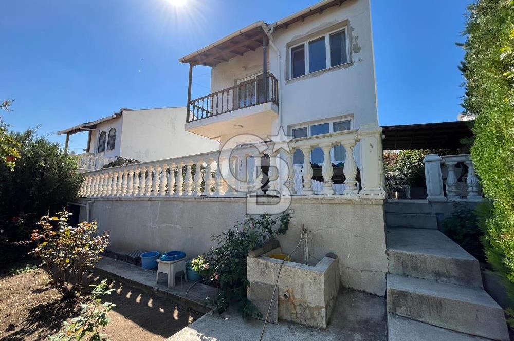 Panoramik Deniz Manzaralı 385 m2 Arsa İçerisinde Dubleks Villa