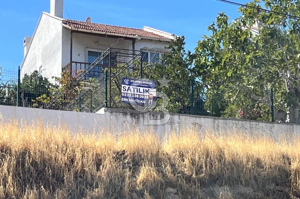 Panoramik Deniz Manzaralı 385 m2 Arsa İçerisinde Dubleks Villa