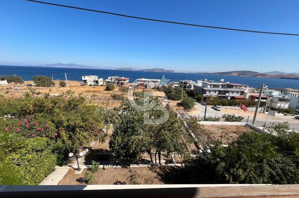 Panoramik Deniz Manzaralı 385 m2 Arsa İçerisinde Dubleks Villa