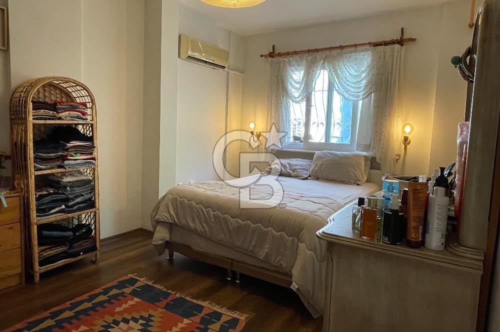 Bornova Atatürk Mahallesi Zümrütevlerde Eşyalı Kiralık 3+1 Villa
