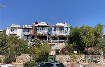 Bornova Atatürk Mahallesi Zümrütevlerde Eşyalı Kiralık 3+1 Villa