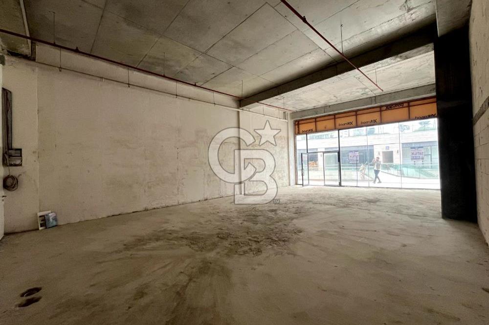 MAHMUTBEY LUXERA MEYDAN'DA SATILIK SIFIR DÜKKAN
