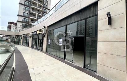 MAHMUTBEY LUXERA MEYDAN'DA SATILIK SIFIR DÜKKAN