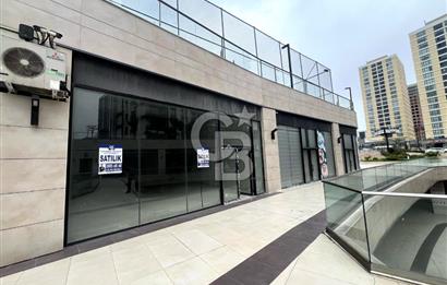 MAHMUTBEY LUXERA MEYDAN'DA SATILIK SIFIR DÜKKAN