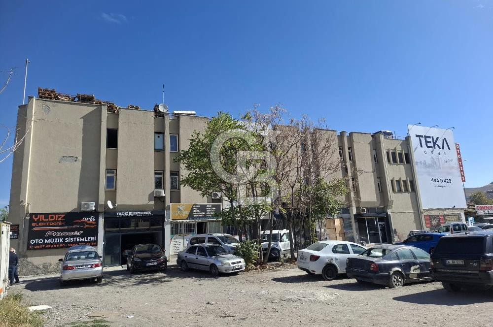 ALİ KABAKÇI İŞ HANIN'DA SATILIK DÜKKAN-MAĞAZA